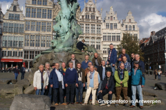 33 Fototermin vor dem Brabo-Denkmal in Antwerpen