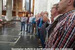 38 Singen in der Kathedrale in Antwerpen